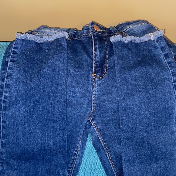 K’s More Distressed Skinny Pencil Jeans. Size 7. EUC - Picture 5 of 7